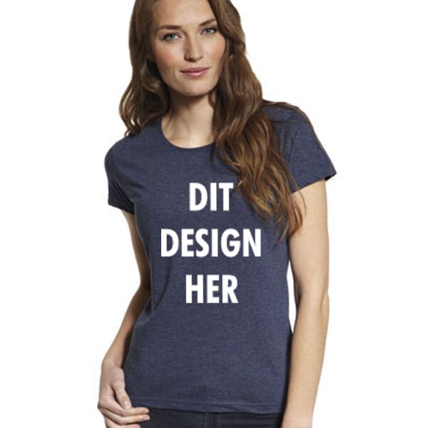 Lady Sports Cam Thumbnail